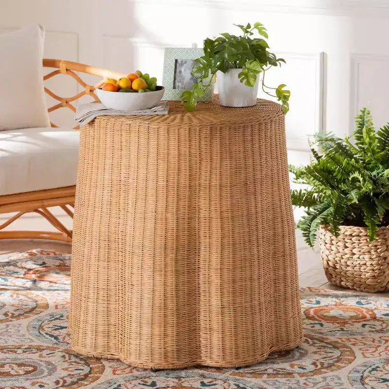 Table d'appoint en rotin festonné Bali & Pari Palm Bohemian Honey